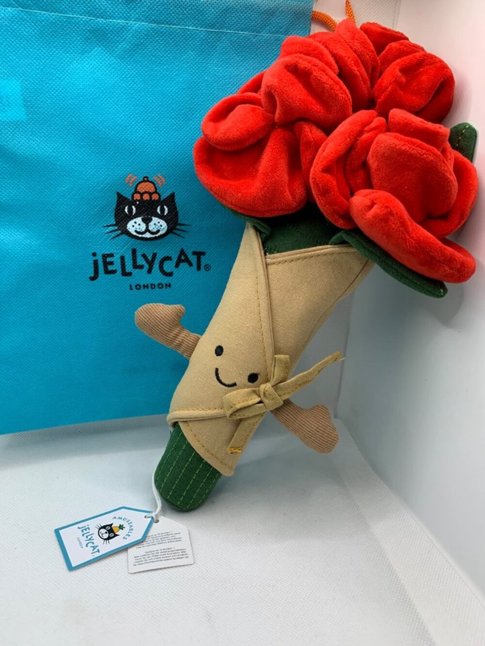 NWT Jellycat Amuseables Rose Bouquet Plush Flowers with Dust Bag